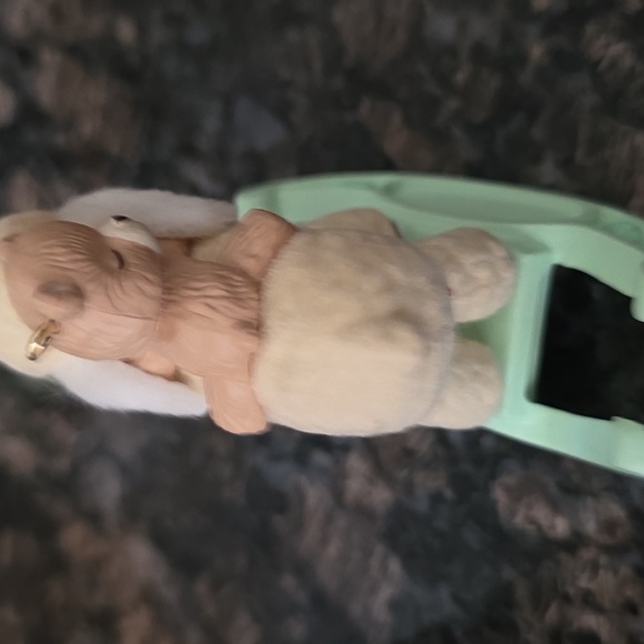 1992 Hallmark Keepsake Ornament with Bear and Lamb - Cream and Tan Baby - Picture 4 of 7